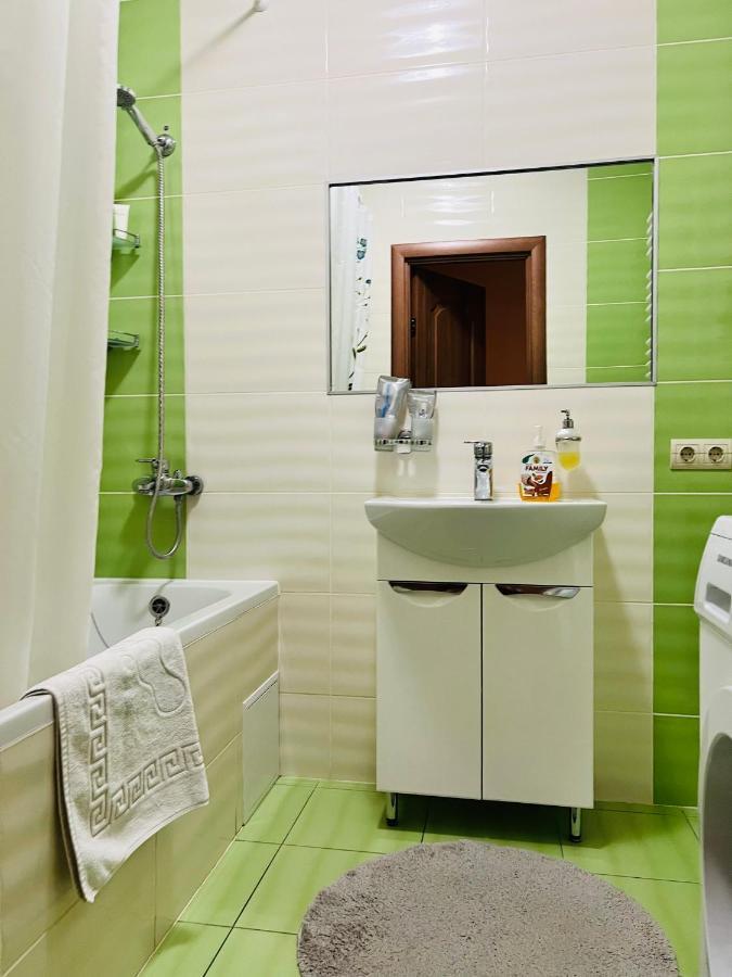 Apartaments Sichovyh Strilciv 68A อิวาโน-ฟรานกิฟสเก ภายนอก รูปภาพ