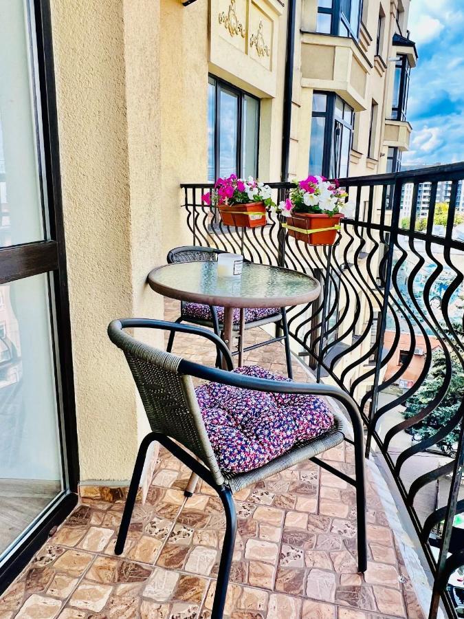 Apartaments Sichovyh Strilciv 68A อิวาโน-ฟรานกิฟสเก ภายนอก รูปภาพ