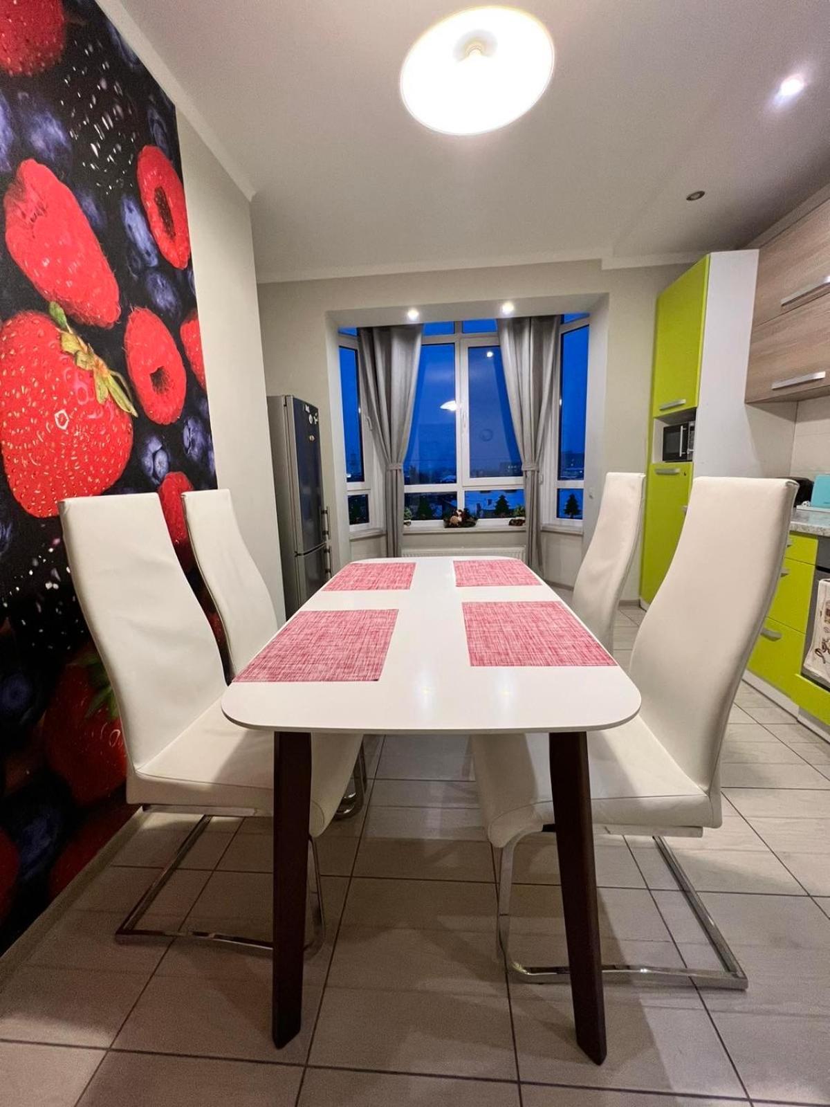 Apartaments Sichovyh Strilciv 68A อิวาโน-ฟรานกิฟสเก ภายนอก รูปภาพ