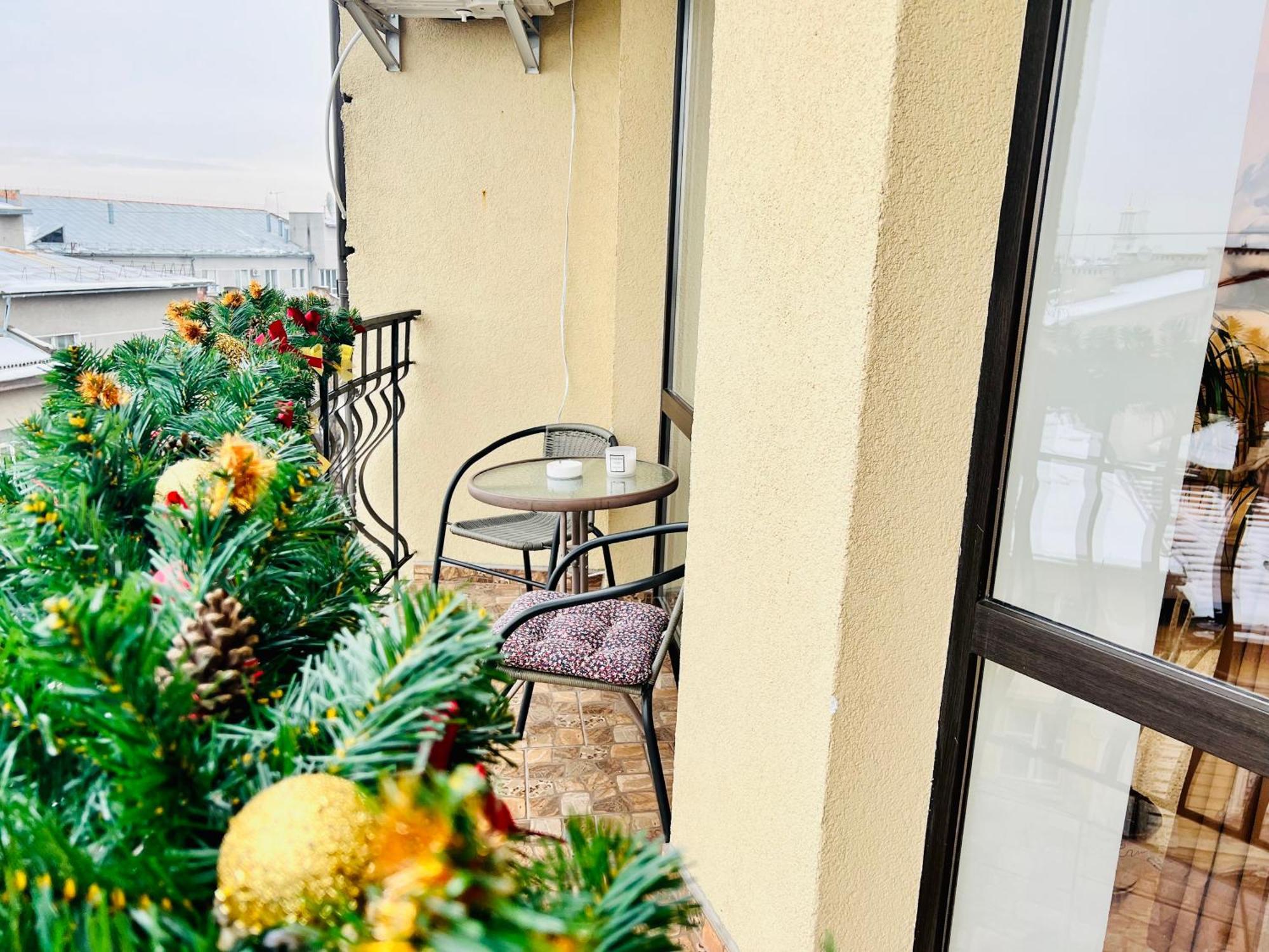 Apartaments Sichovyh Strilciv 68A อิวาโน-ฟรานกิฟสเก ภายนอก รูปภาพ