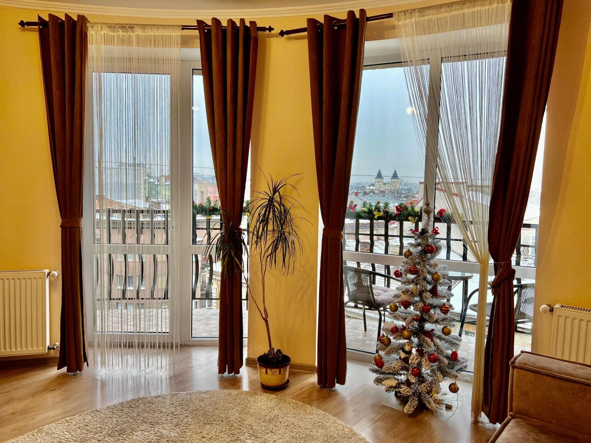Apartaments Sichovyh Strilciv 68A อิวาโน-ฟรานกิฟสเก ภายนอก รูปภาพ